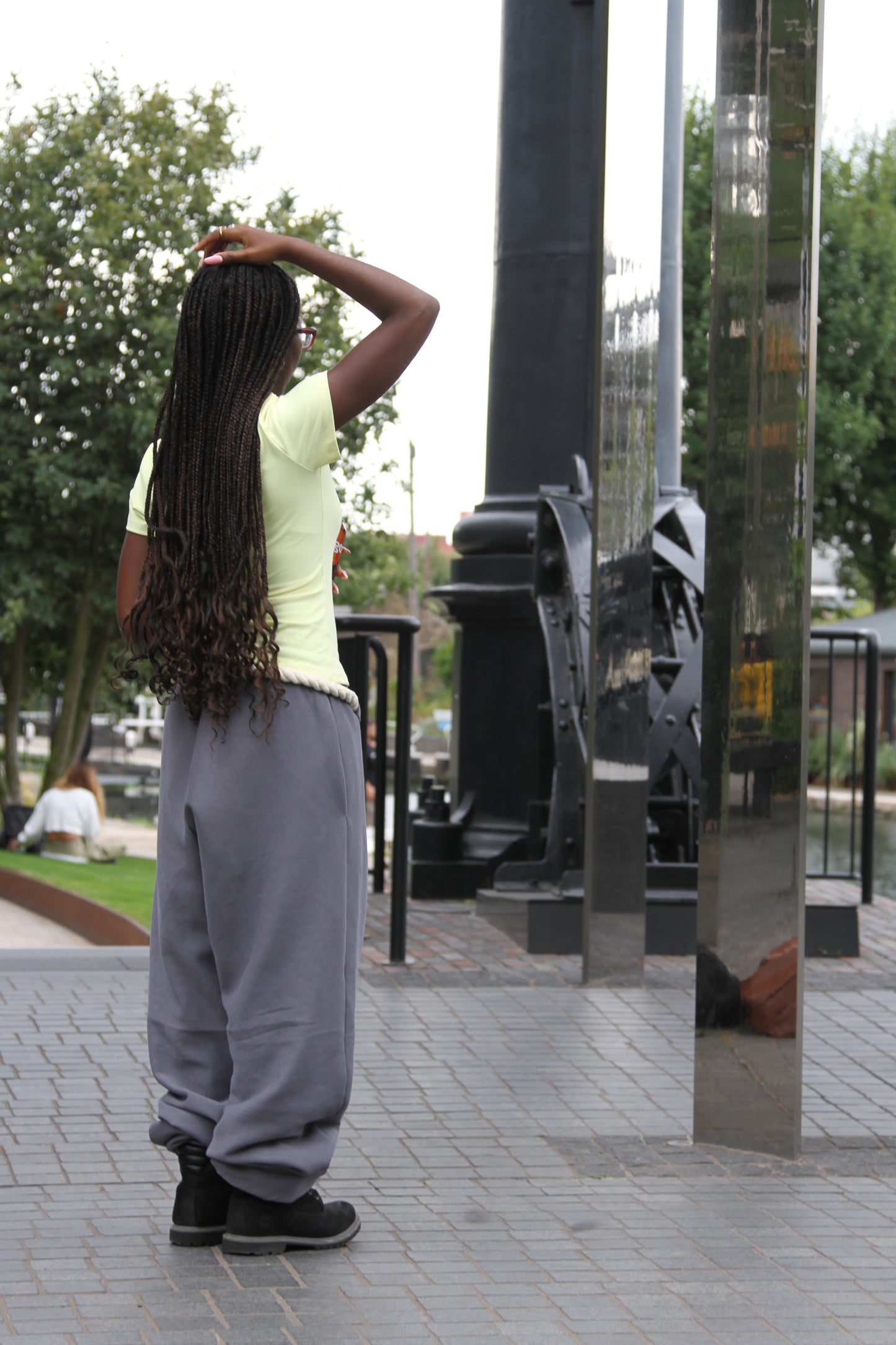 Wide sweat pants